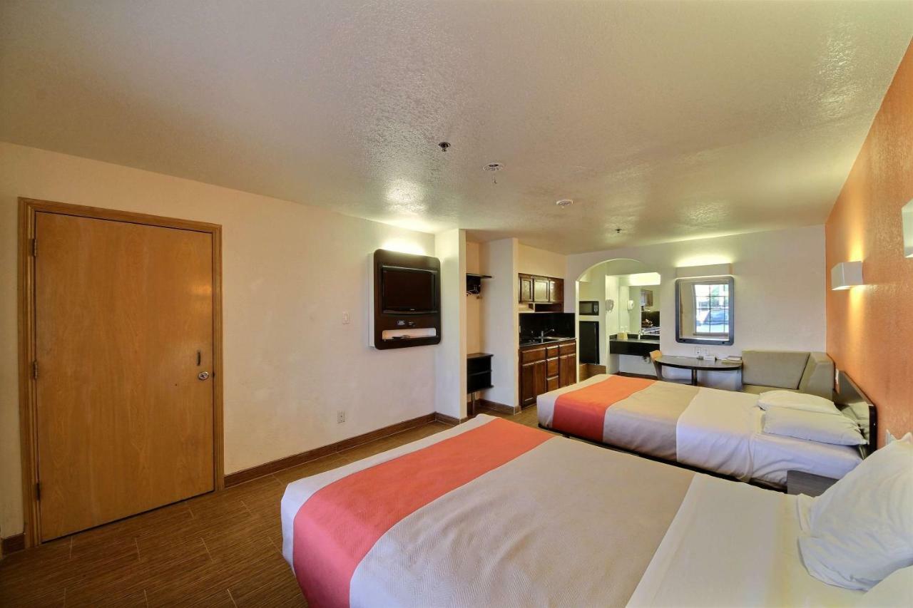 Motel 6-Edinburg, Tx Buitenkant foto